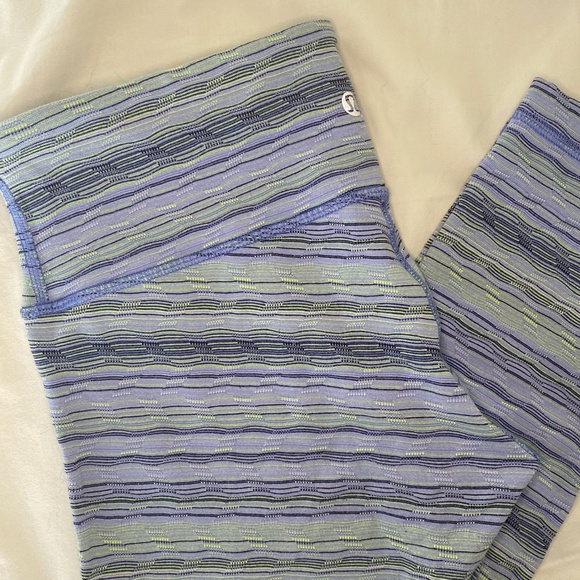 Lululemon Wunder Under Crop III Space Dye Size 6 - Picture 7 of 12